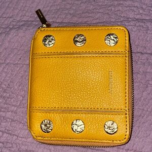 Hammitt Pebbled Yellow/ Gold stud bifold wallet.🪪